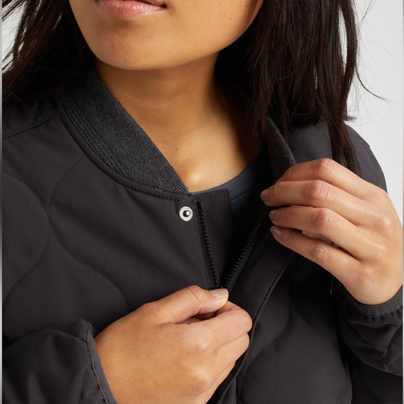 Burton grey Kiley insulator quilted jacket sz s small preloved - Picture 9 of 13